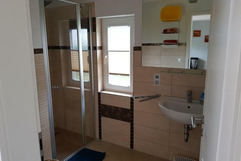 Ferienwohnung Fiene Groß Zicker 외부 사진